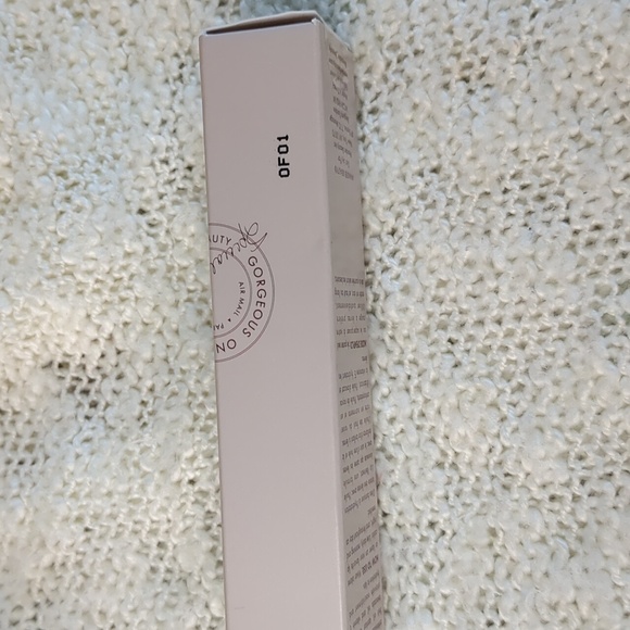 Wander Beauty Lip Retreat Oil in Skinny Dip, 10ml/0.33 fl oz - Picture 5 of 7